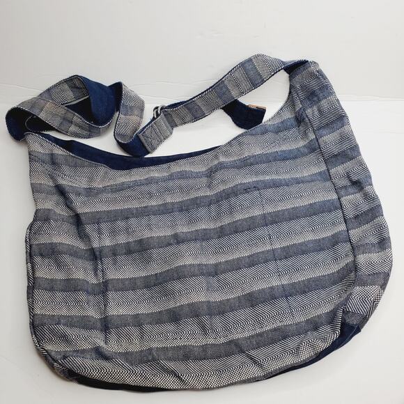 Thirty One Retro Metro Hobo Bag Blue Woven Stripe - Picture 1 of 15